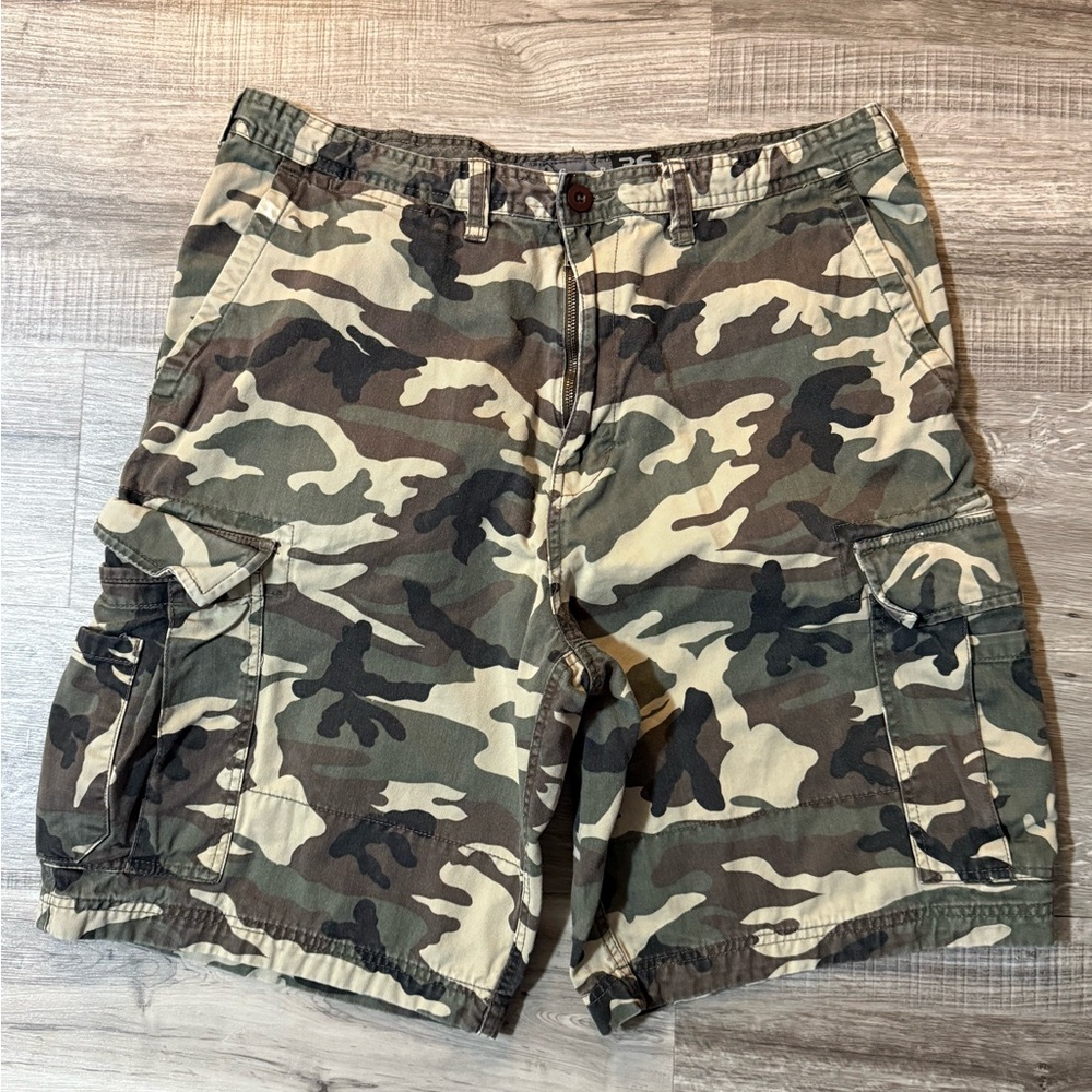 Colorado Men's Camouflage Cargo Shorts